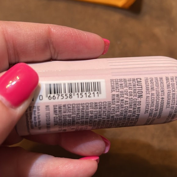 NWT 2 B&BW Room Sprays-Strawberry Pound Cake & Raspberries & Whipped Vanilla - Picture 5 of 5